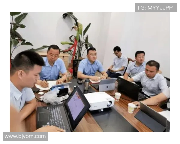 南京与重庆排球队赛后复盘团队协作分析与经验总结